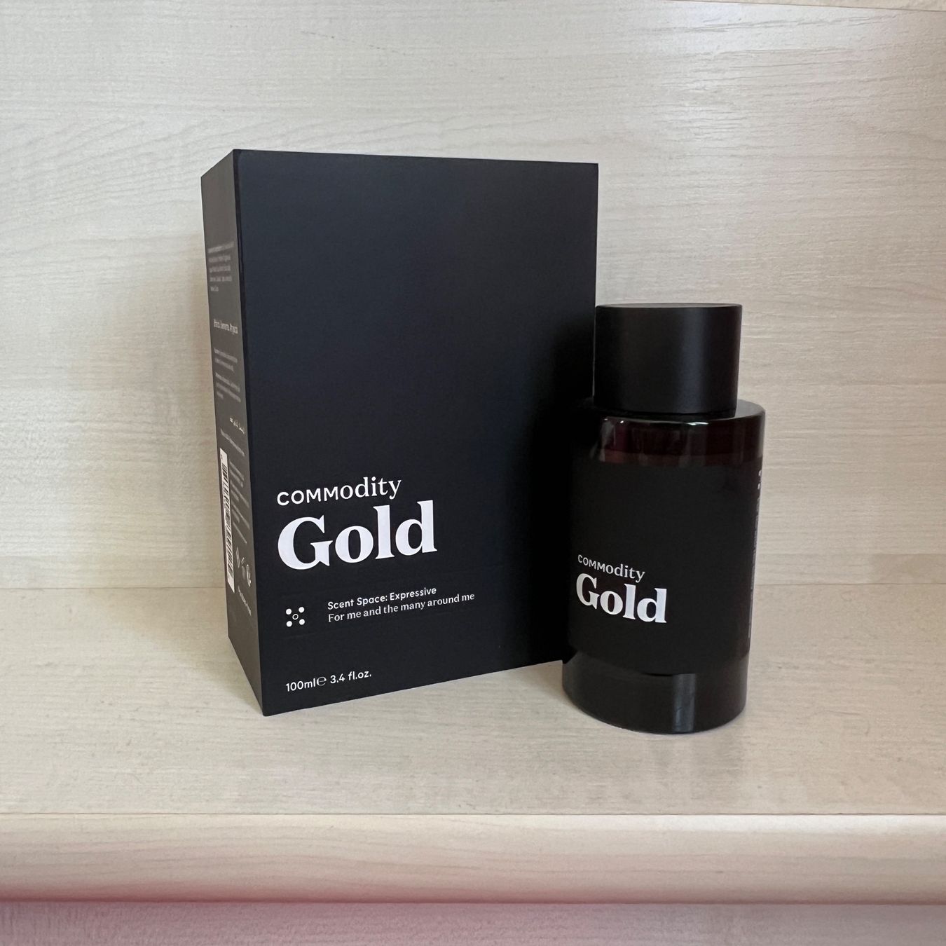 Profumi & Eau de Toilette: Gold, Commodity, 100ml Eau De Parfum – Nuovo (secondo la descrizione) da Fribourg venduto da ariesto