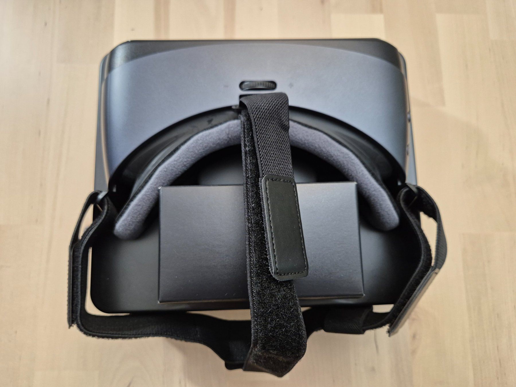 Samsung Casco VR: Samsung Gear VR with Controller – Usato da Näfels venduto da msv_qj2g 1