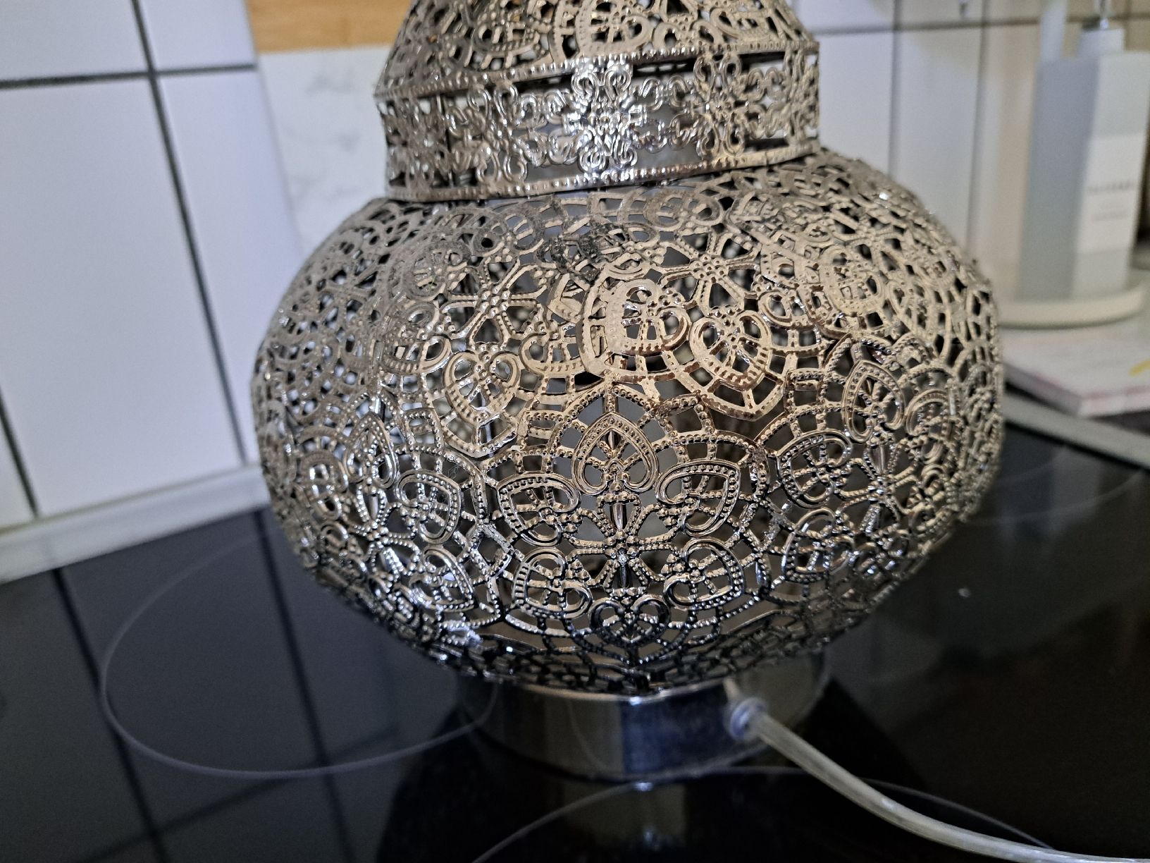 Lampen: tischlampe silber inkl glühbirne – Gebraucht aus Pfungen von livilain 2