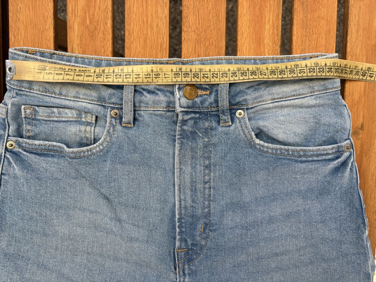 H&M Jeans: Damenjeans H&M 40 blau – Usato da Oensingen venduto da Chicotus 3