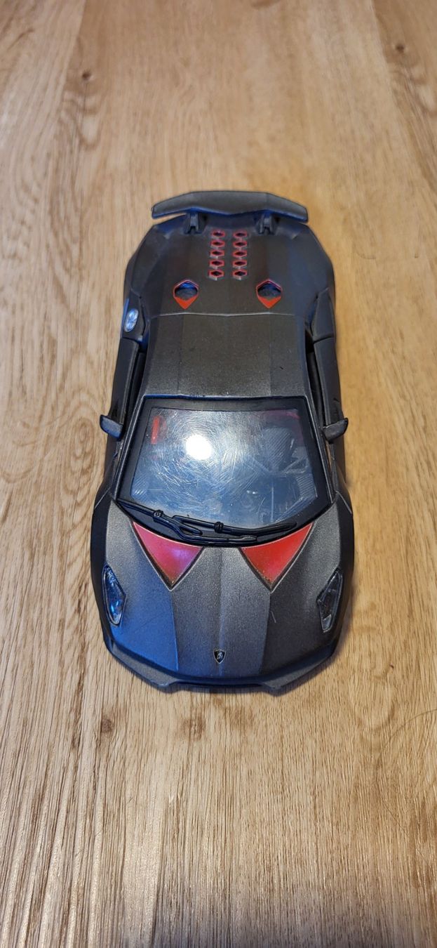 Spielzeuge: Lamborghini Sesto Elemento 1/24 – Gebraucht aus Schleinikon von Frida11 4