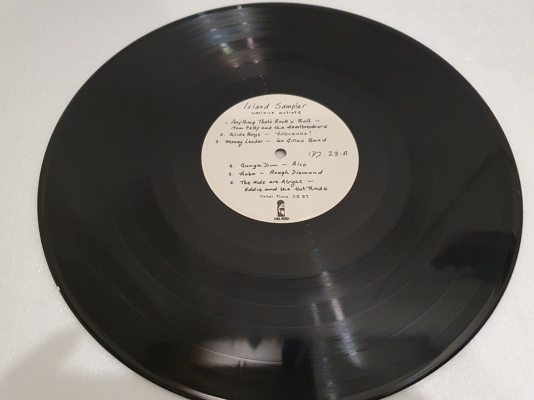 Schallplatten: Island Sampler – Gebraucht aus Uster von Vinyl-Leidenschaft 1