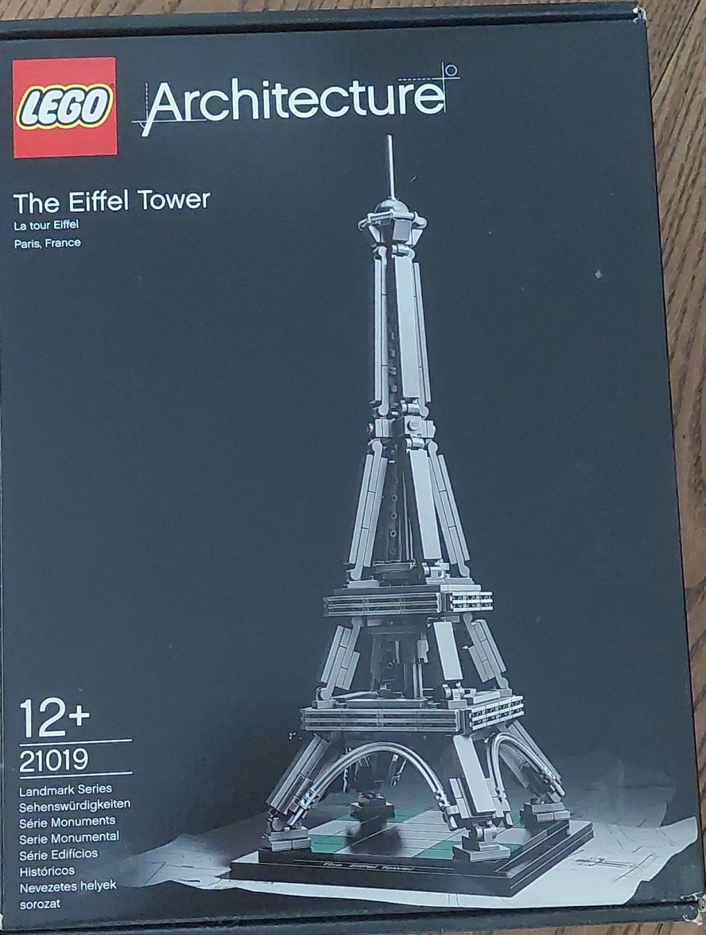 Lego Kit di costruzioni: LEGO Architecture Eiffelturm 21019 Set gebraucht – Usato da Basel venduto da Jonny.44