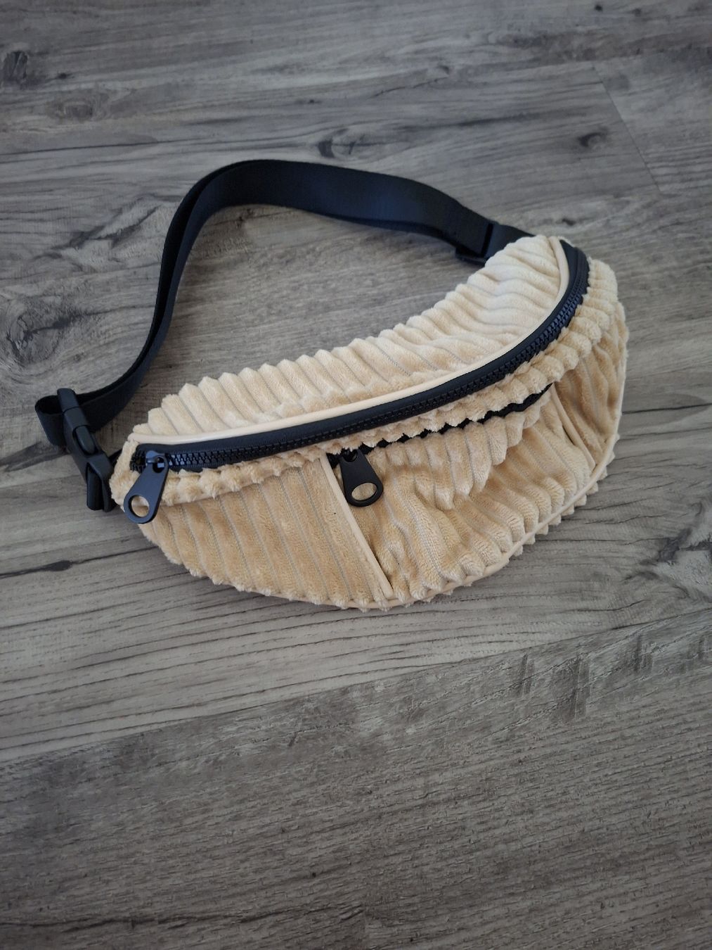 Borse: Bauchtasche – Nuovo (secondo la descrizione) da Winterthur venduto da Ausmisten2026