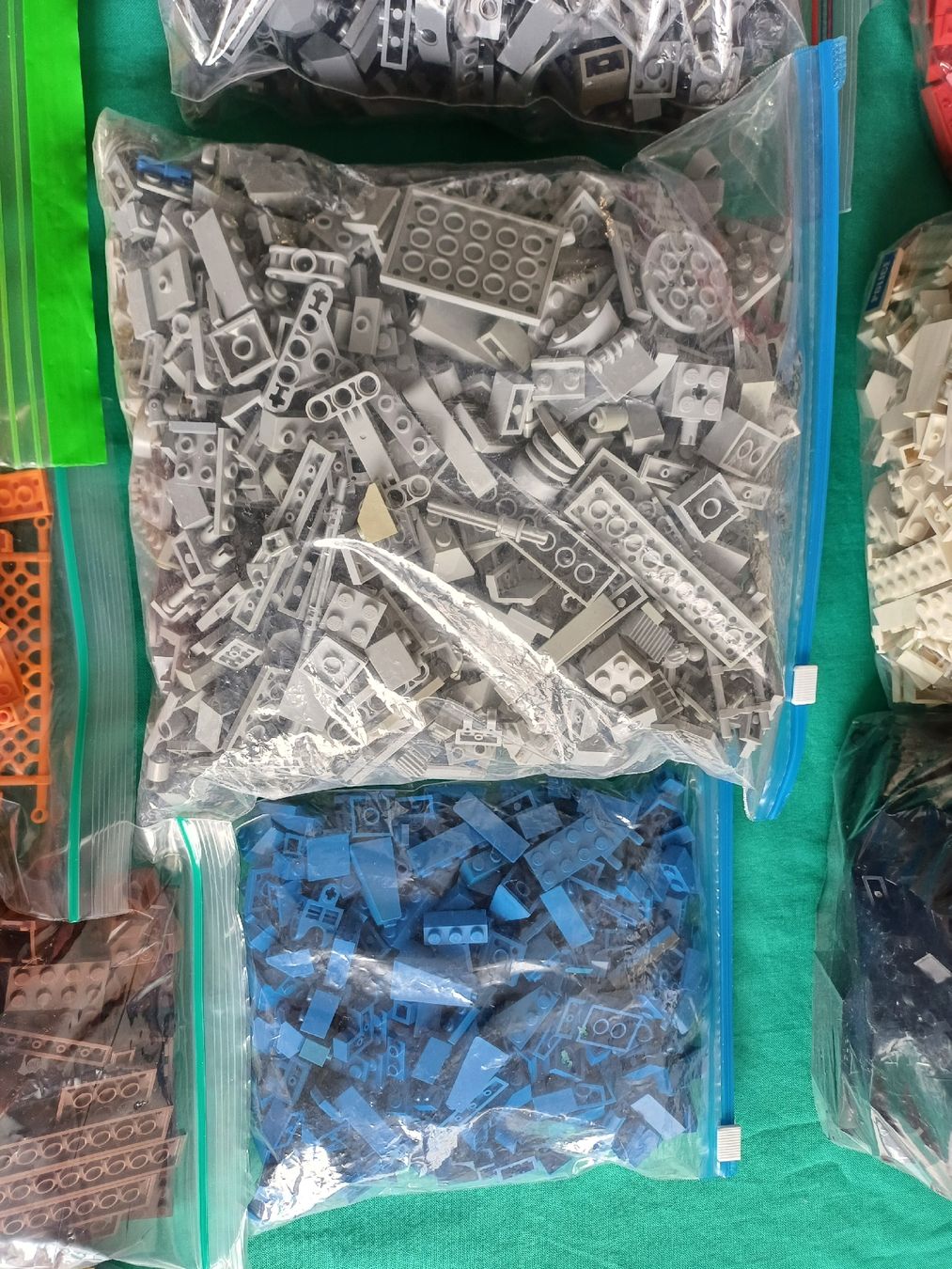 Lego Kit di costruzioni: 9 kg Lego diviso per colori – Usato da Minusio venduto da ele_gp89 1