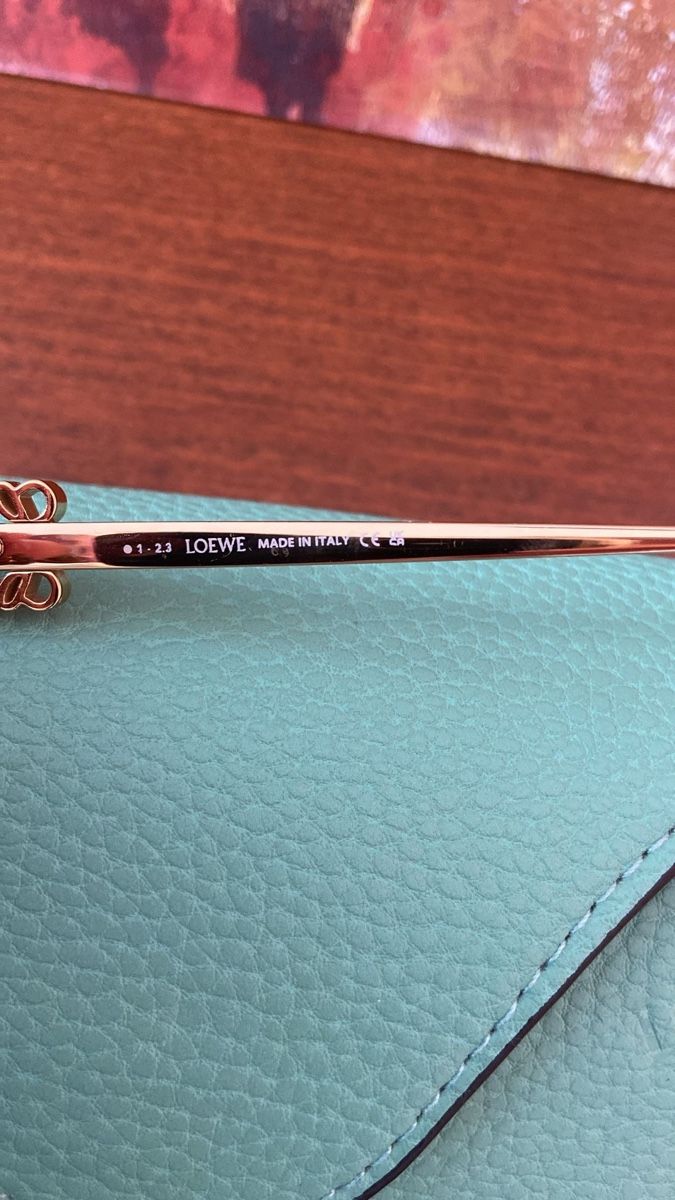 Loewe Occhiali & Lenti: Loewe Sonnenbrille brandneu mit Etui – Nuovo e nell'imballaggio originale da Dübendorf venduto da eli_dt6x 1