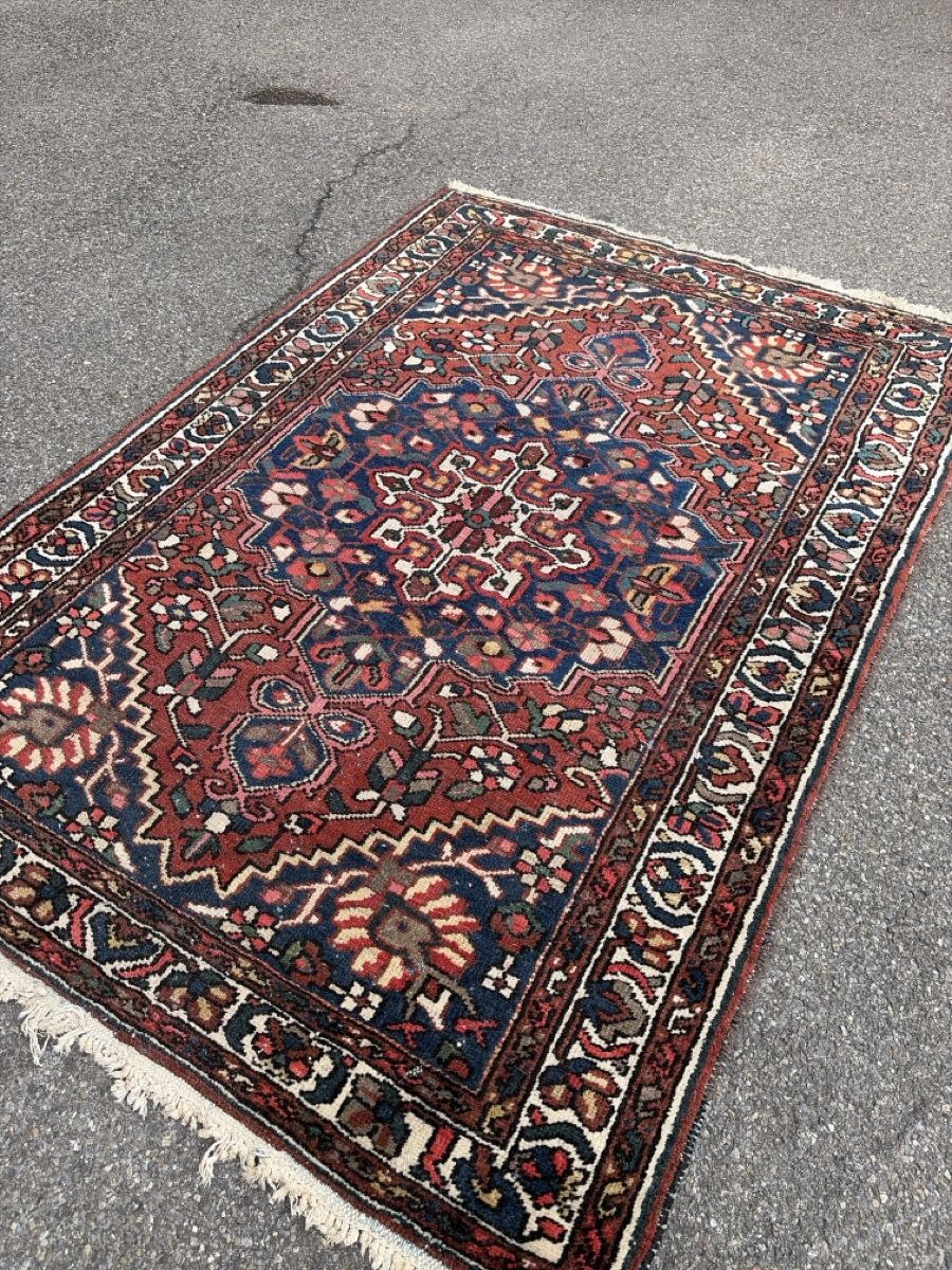 Teppiche: Bahtiyar Iran Teppich  – Defekt aus Wängi von Tesimo 1