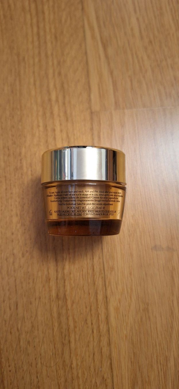 Estée Lauder Cura del viso: Estée Lauder, Revitalizing Supreme+ 15ml – Nuovo e nell'imballaggio originale da Lussery-Villars venduto da pousinete02 1