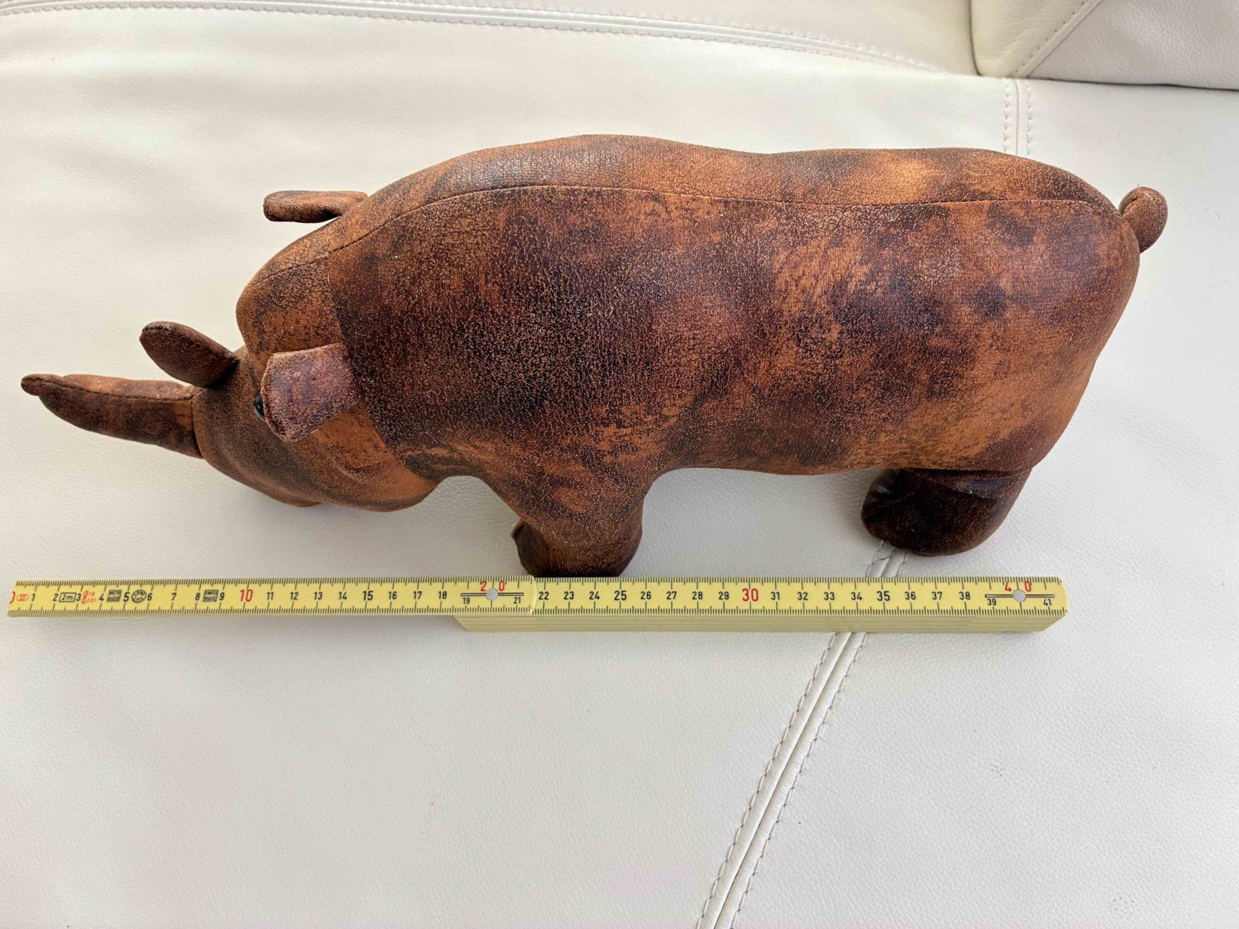 Pfister Toutes les décorations: Wunderschönes, knuffeligs Deko Nashorn – Neuf (Voir description) à Meggen par Ale72xa