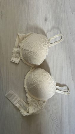 Neuwertiger Push up BH (H&M)