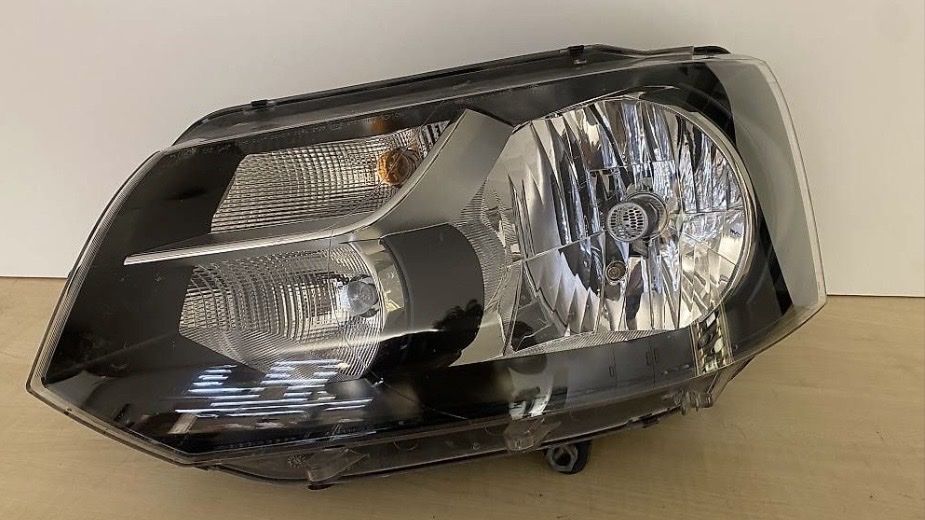 VW Fari: VW T5 Scheinwerfer Paar – Usato da Dürnten venduto da luschu3000
