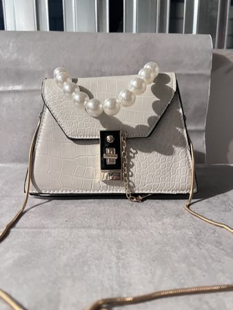 Weisse Tasche