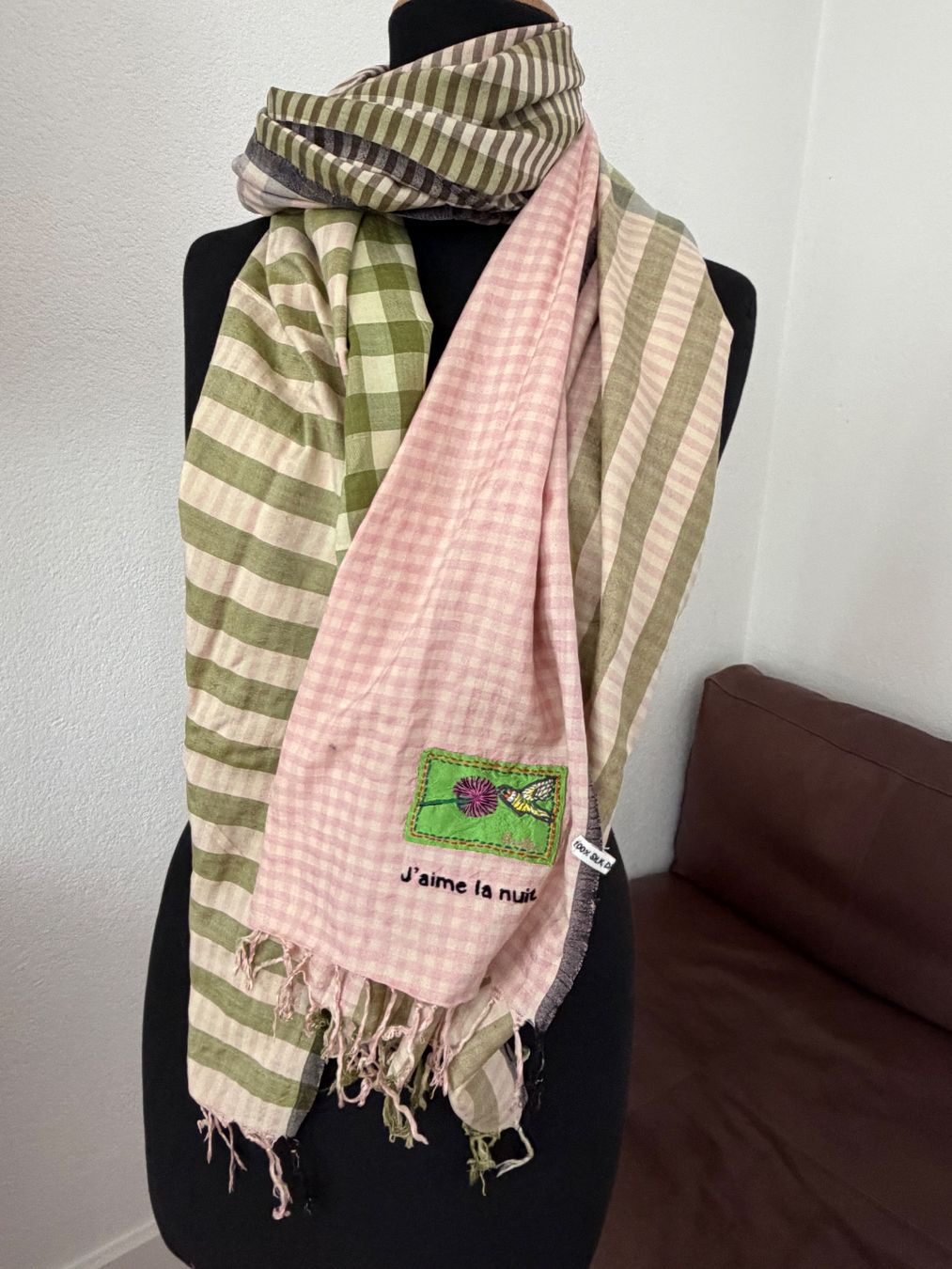 Ensoie Foulard & Sciarpe: En Soie Seidenschal 100 % Seide – Usato da Zürich venduto da chi_9dfb