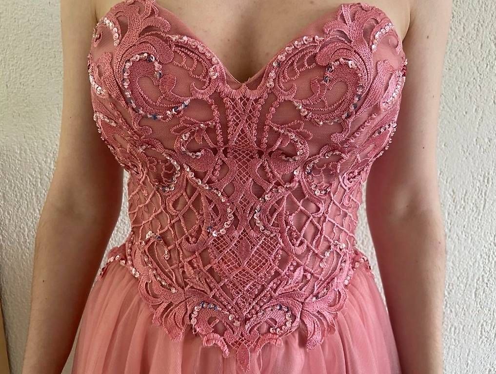 Vestiti: pink dress – Usato da Wädenswil venduto da jzw_xzt5 1