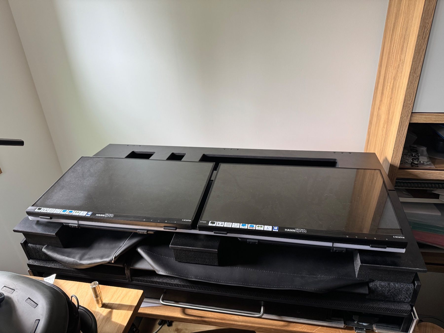 PCs: Grandma3 on PC Solution / Command Wing Set in Flightcase – Gebraucht aus Uznach von jas_g8f8 4