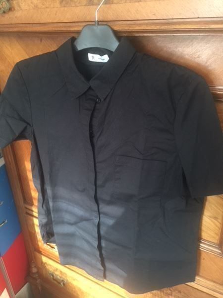La Redoute Blusen: ESSENTIEL LA REDOUTE CHEMISIER NOIR – Gebraucht aus Bernex von eunicefitz