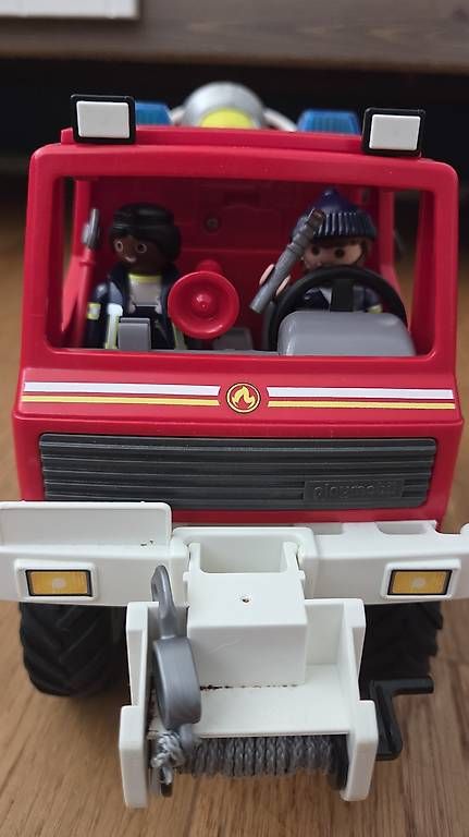 Jouets: playmobil feuerwehrauto – D'occasion à Niederwangen BE par Hmela
