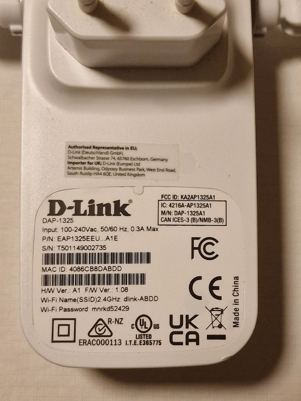 Amplificatori: D-Link N300 Wi-Fi Range Extender DAP-1325 - Great Condition! – Usato da Neftenbach venduto da ant_lr9d 1