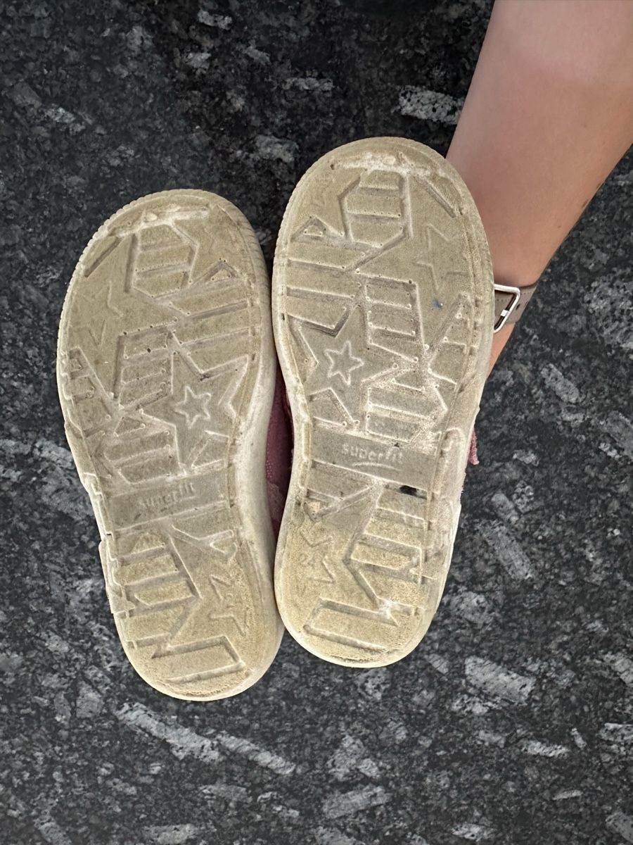 Superfit Scarpe per ragazze: Superfit Turnschuhe Gr. 24 Leder – Usato da Toffen venduto da jeapamale 1