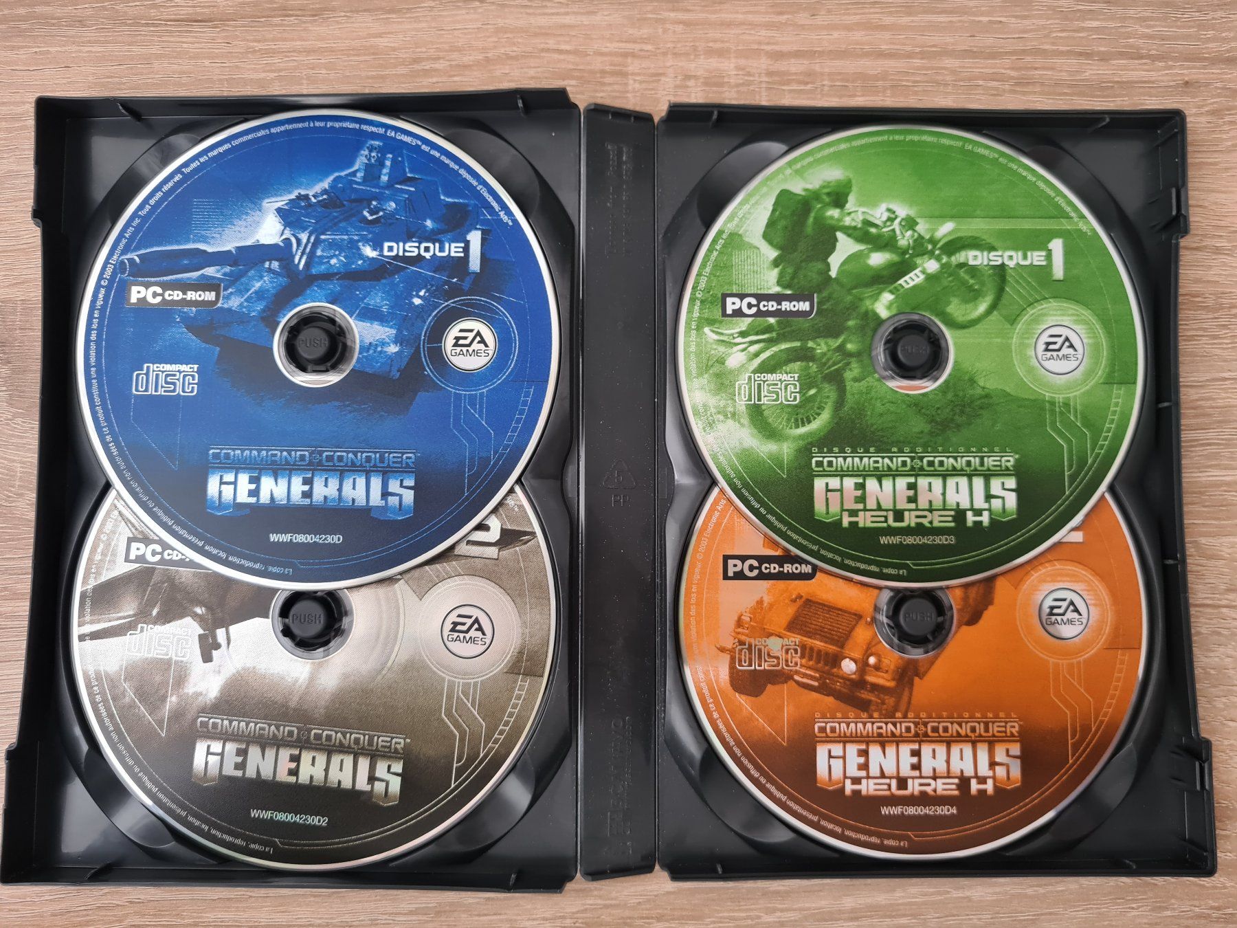 Giochi: Command & Conquer Generals Deluxe (French) (4 CD) - PC – Usato da Carouge GE venduto da Franllo 2