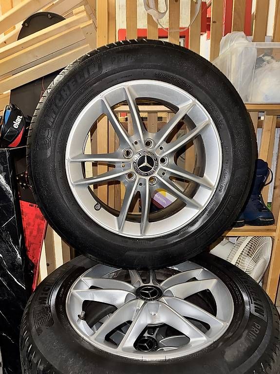 Cerchioni: Mercedes Felgen mit reifen  – Usato da Reinach AG venduto da rad_c8gh 1