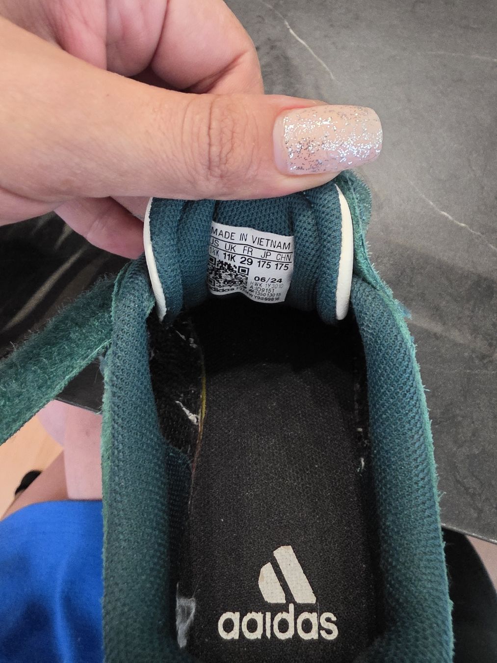 Chaussures hommes: kinderschuhe adidas – Neuf (Voir description) à Niederhasli par Smile218 2