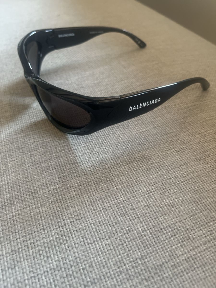 Balenciaga Occhiali & Lenti: Balenciaga Sonnenbrille – Nuovo (secondo la descrizione) da  venduto da  1