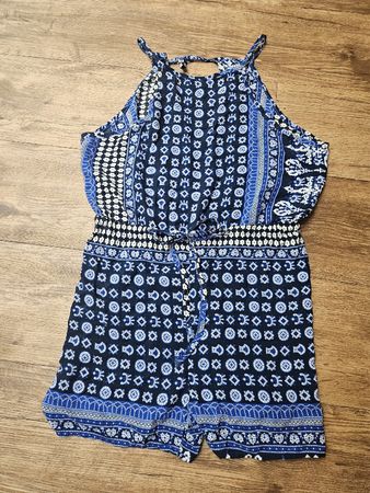 Kurzer Jumpsuit 