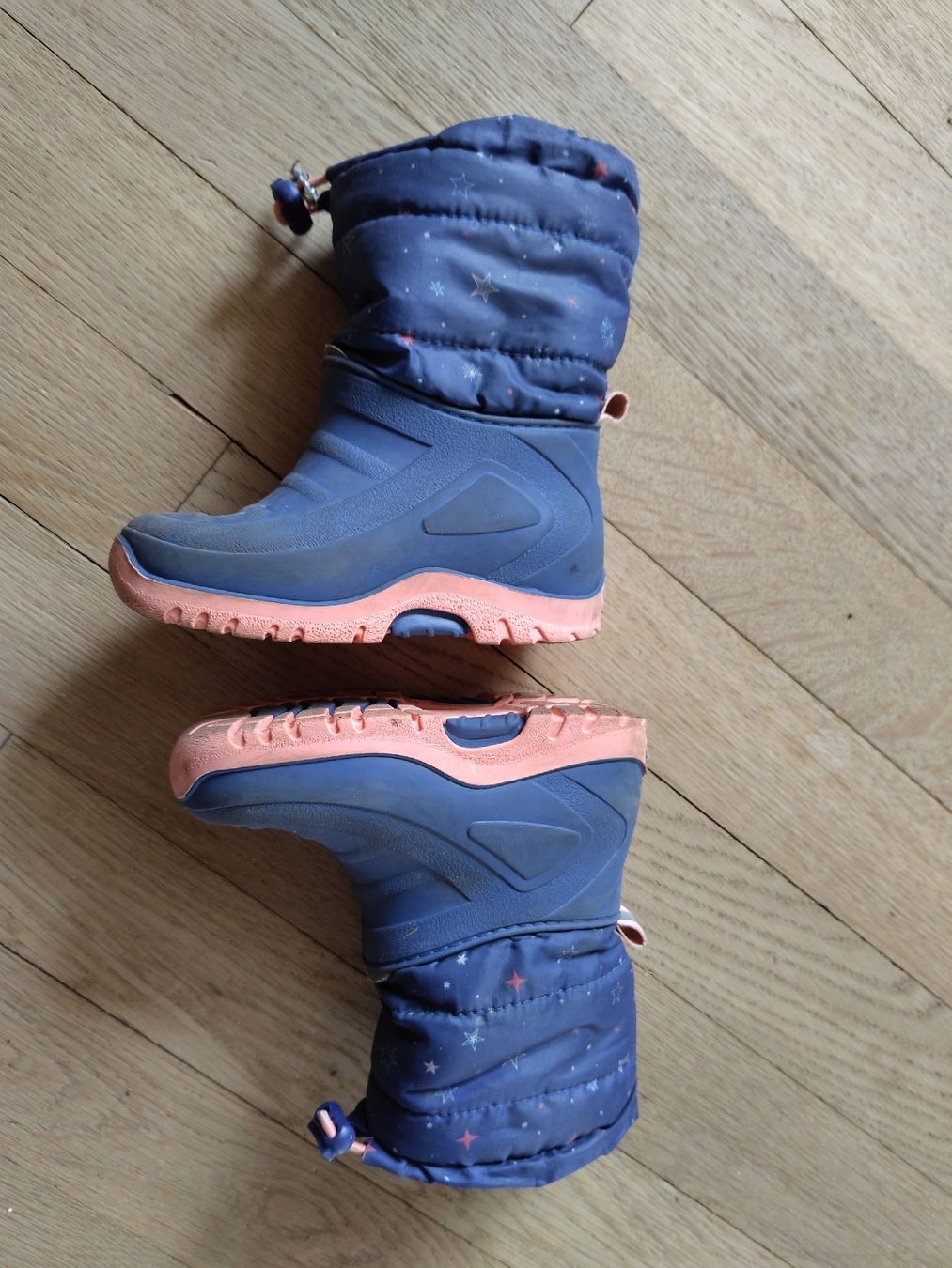 Scarpe per ragazzi: Warme gefütterte Winterstiefel Gr. 24 – Usato da St. Gallen venduto da Wysi 4