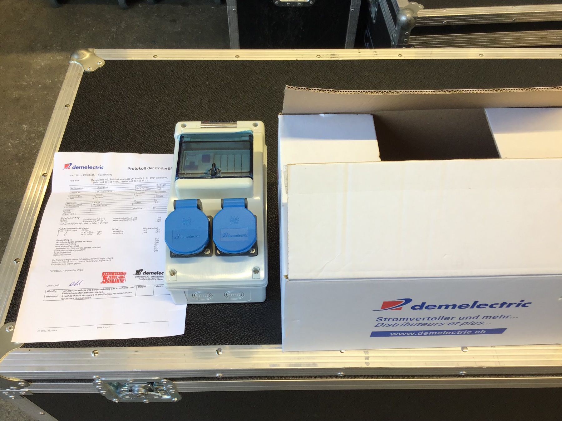 Elektrotechnik: Demelectric Kleinstromverteiler – Neu und originalverpackt aus Leuggern von stagem 1