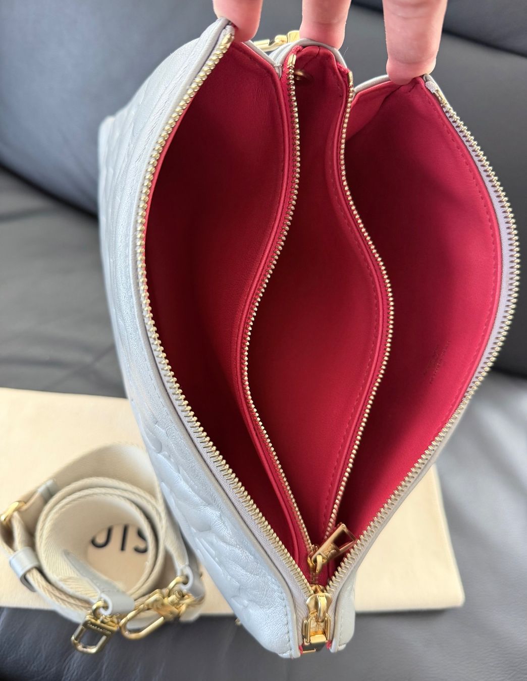Louis Vuitton Borse da donna: Louis Vuitton Coussin PM – Usato da Reinach AG venduto da BisMad3 8