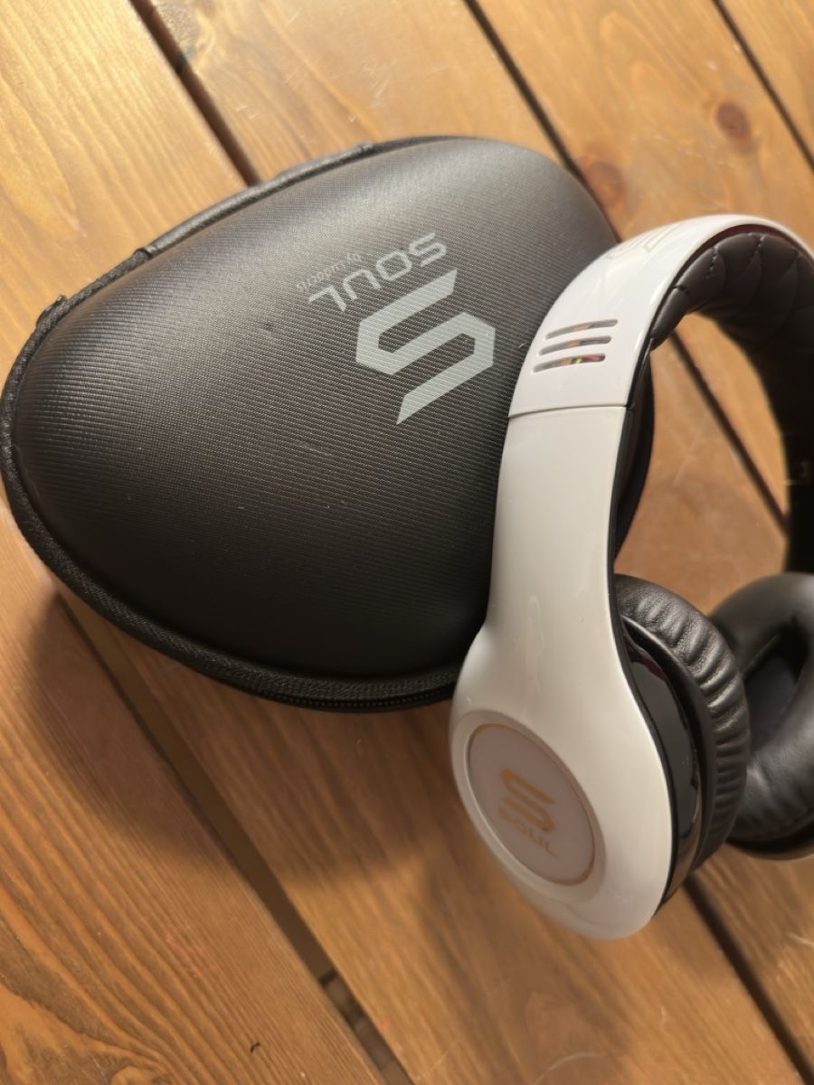 Kopfhörer: Soul By Ludacris - Headphone – Gebraucht aus Colombier NE von cas_2yb5