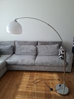 Bogenlampe Chrom mit weissem Schirm gebrauchter Zustand
