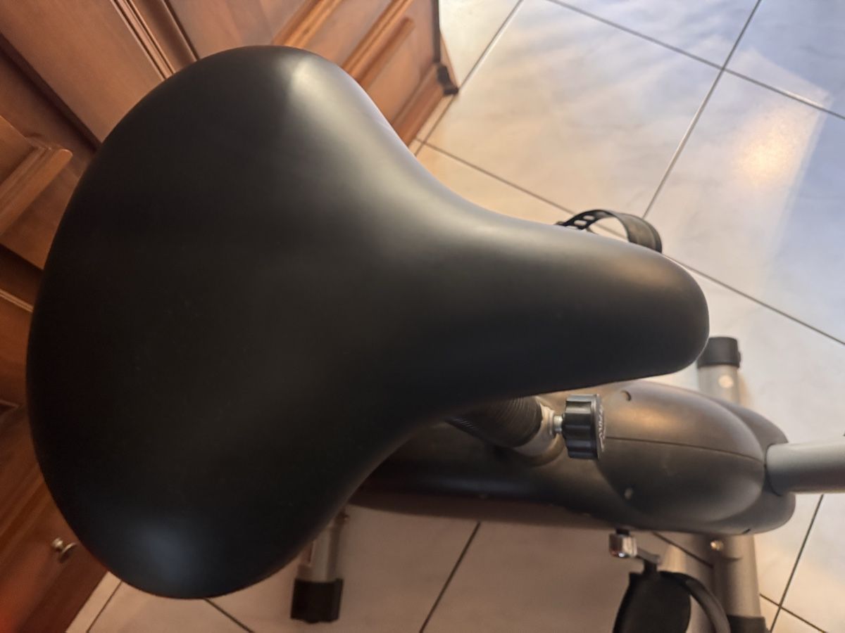 Vélos d'appartement: Heimtrainer-Sven HT 330 exercise bike – D'occasion à Olten par Asaliya 4