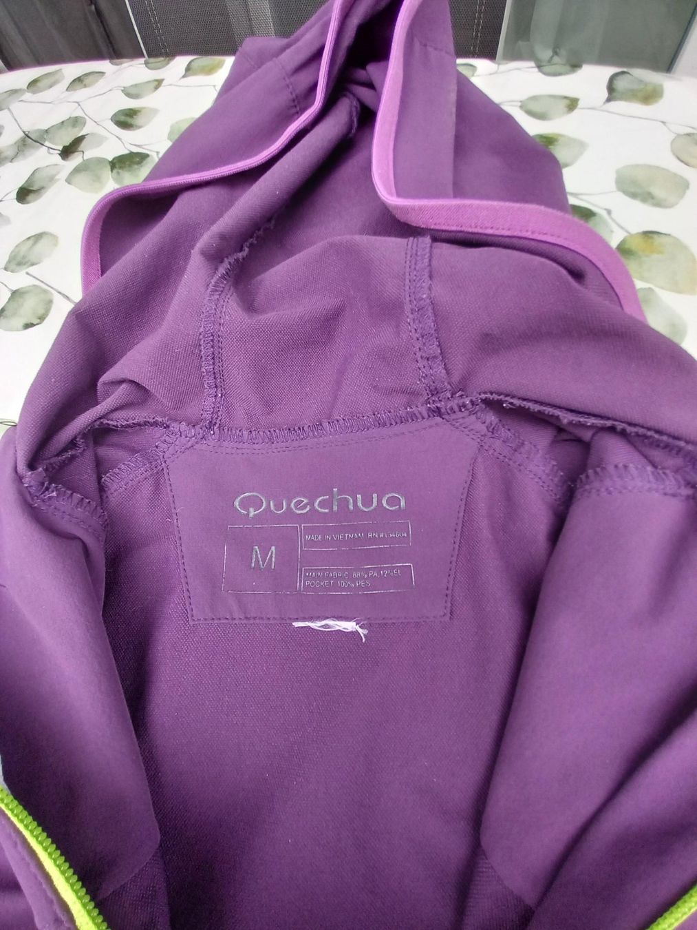 Decathlon Giacche: Veste de sport légère S/M – Usato da Jouxtens-Mézery venduto da Roxie2 3