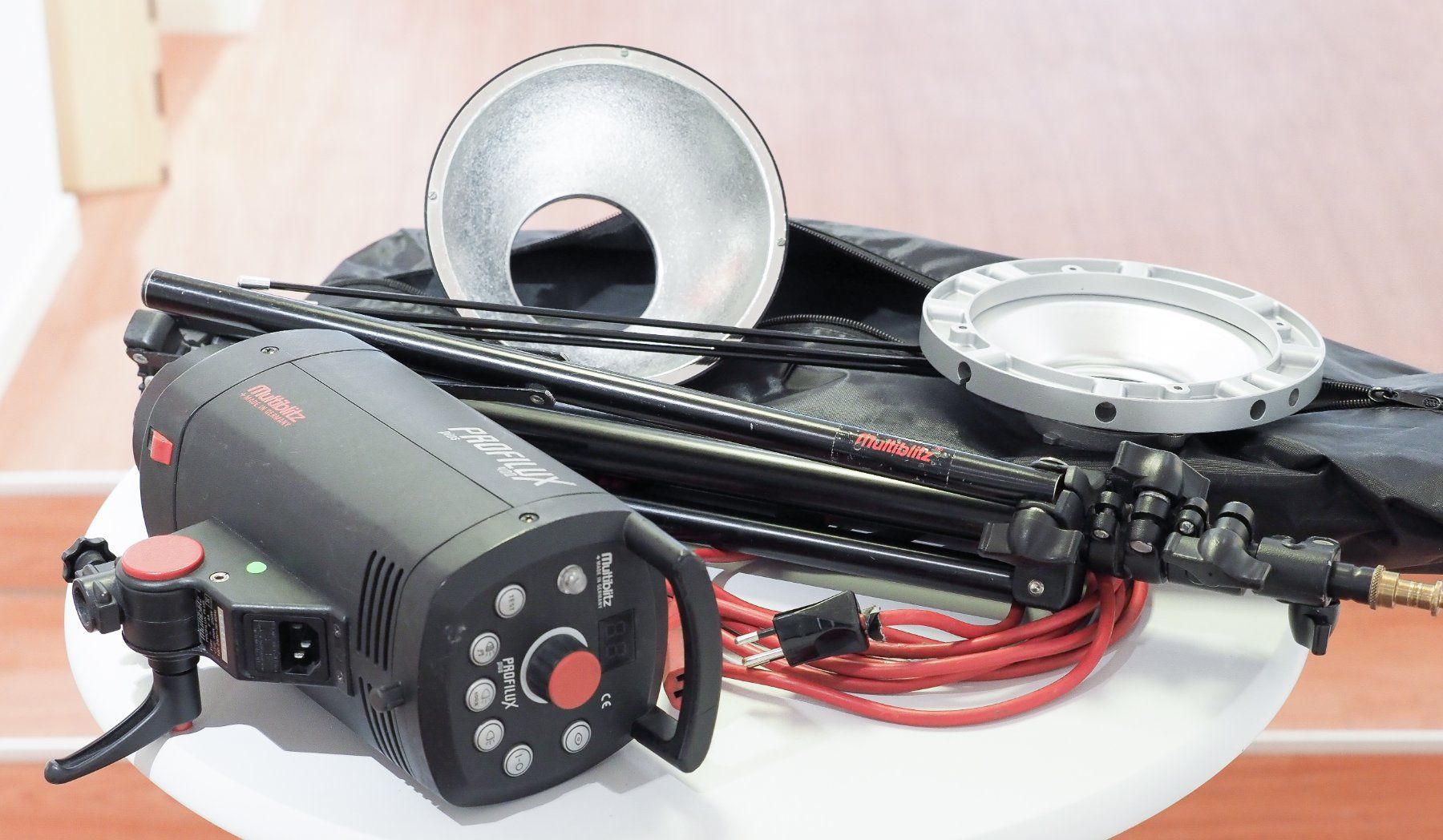 Walimex Flash: Multiblitz Profilux 400 Blitzanlage Set mit Stativ& Softbox – Usato da Bremgarten AG venduto da Flussreif_5620 2