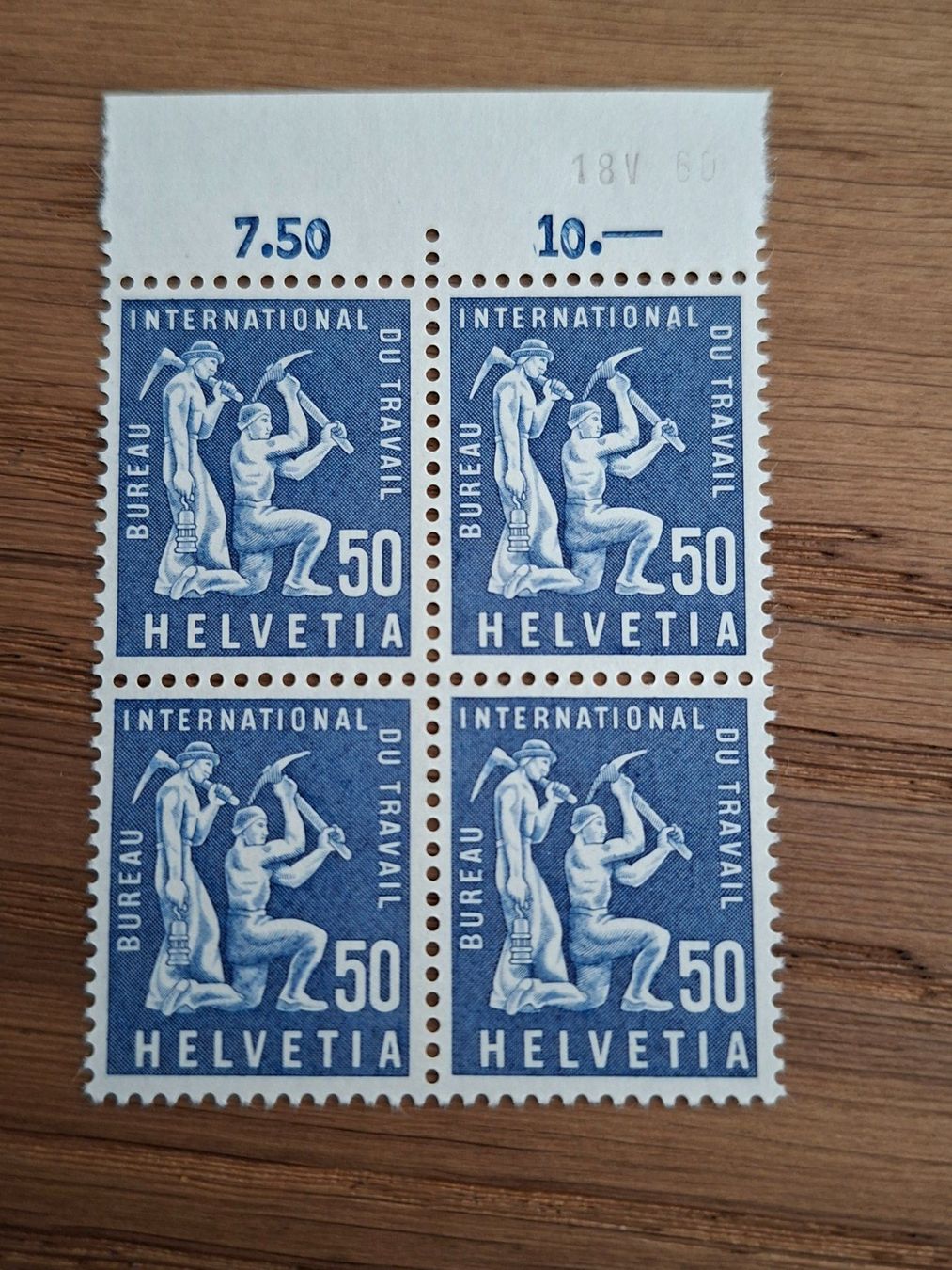 Tutti i francobolli: Dienstmarken: 4er Blocks: BIT – Nuovo (secondo la descrizione) da Hinterkappelen venduto da 1399 4