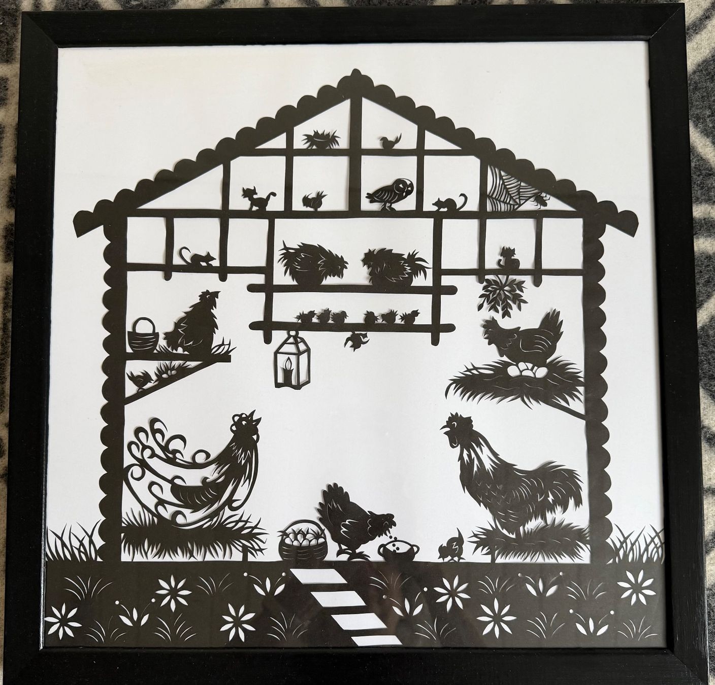Grafica & Litografie: Scherenschnitt "Im Hühnerstall", 43,5 x 43,5 cm – Usato da Oftringen venduto da Wiggiwave