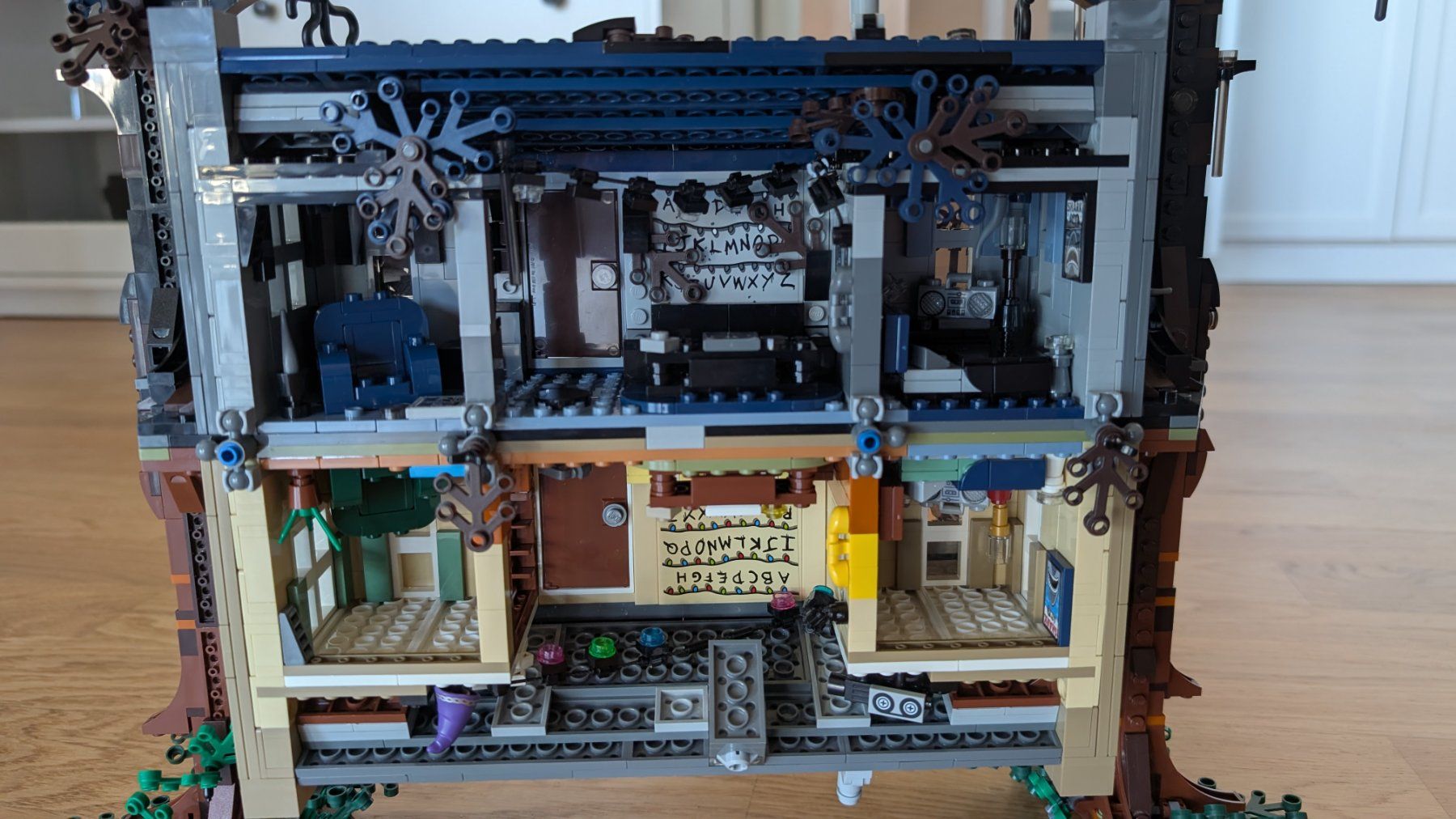 Lego Kit di costruzioni: LEGO official Upside Down 75810 Stranger Things – Usato da Les Acacias venduto da Prawnheart 2