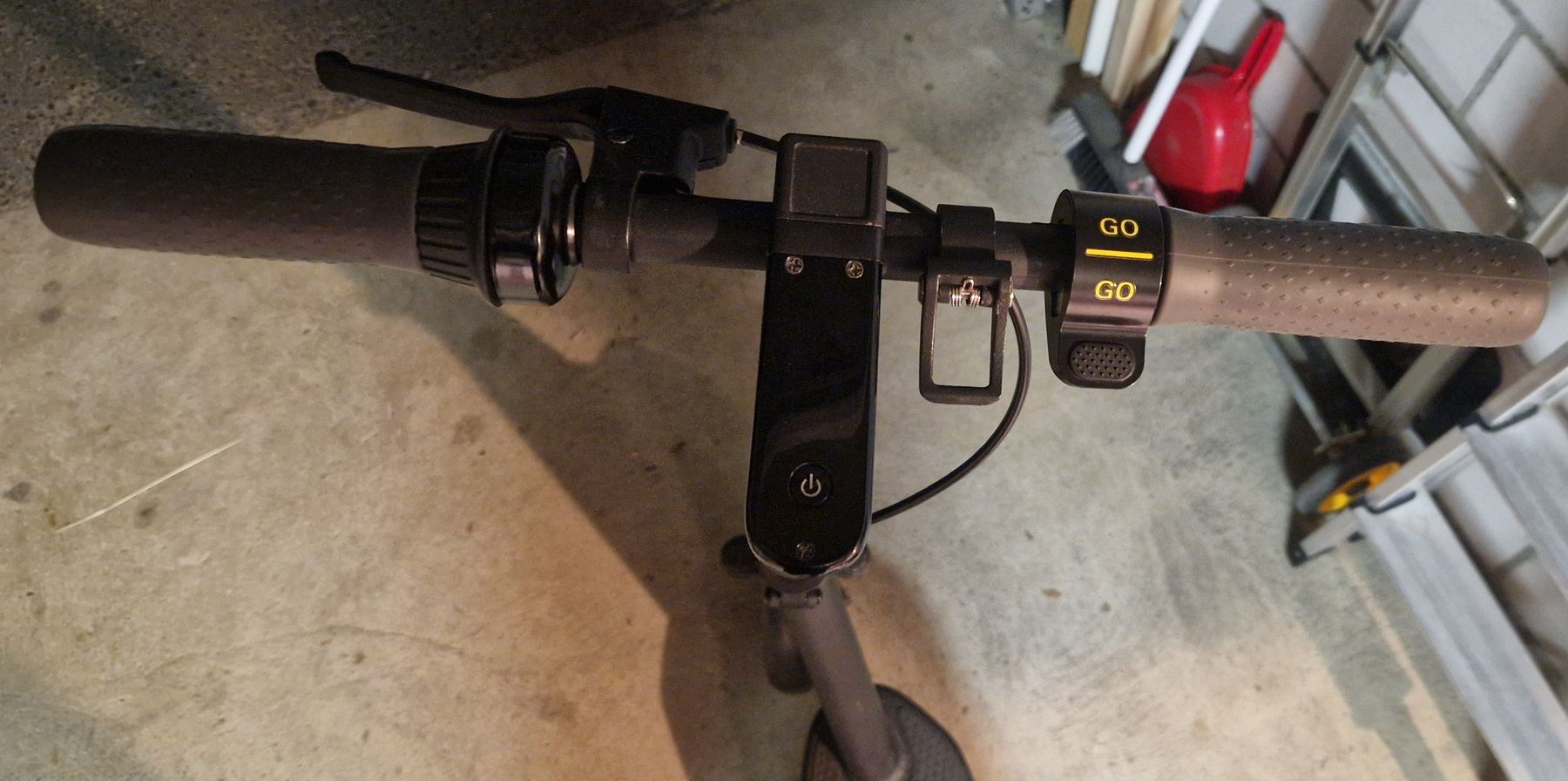 Kickboard: Trotinette éléctrique 500W 40km/h – D'occasion à Villars-sur-Glâne par MrLobTec 1