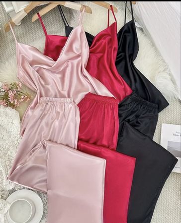 Saten Piyjama 2 Set Neu  1 Set nur gewaschen! Auch neu