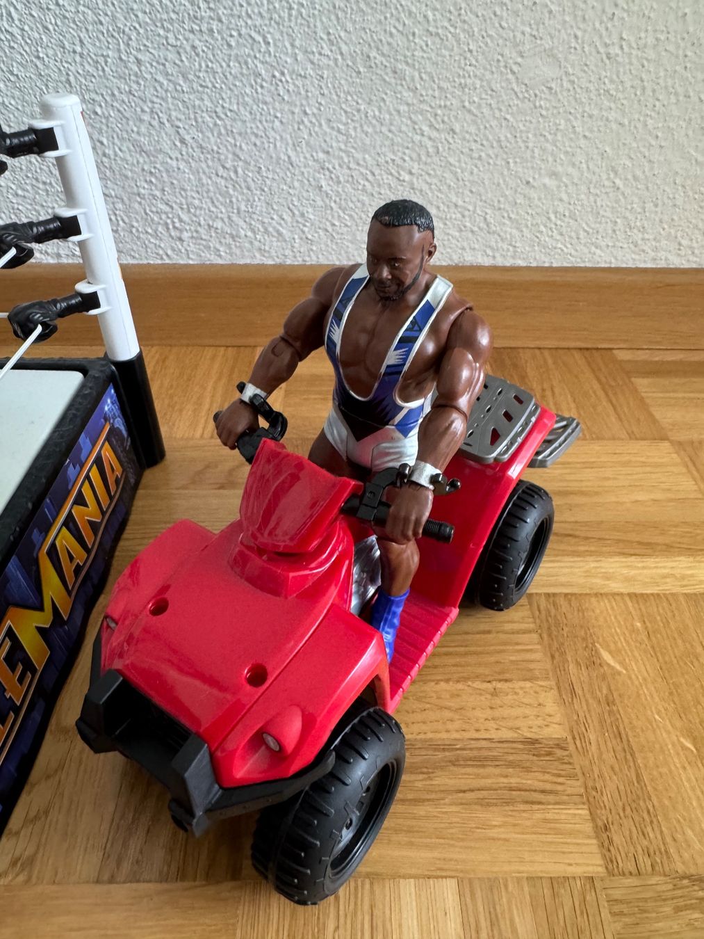 Statuette: Wrestlemania Figuren Set mit Ring und Quad – Usato da Zürich venduto da MaSte 8