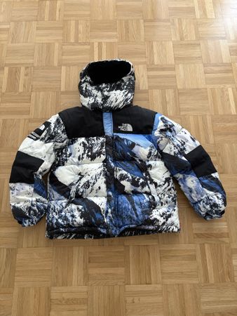 Jacke Supreme The North Face Mountain Baltoro blau/weiß