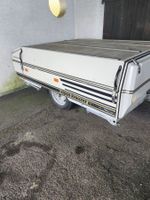 Camping Utensilien mit Anhänger