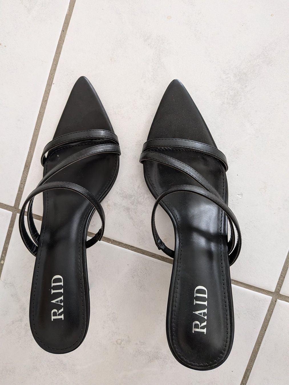 Scarpe da donna: Sommerschuhe neu – Nuovo (secondo la descrizione) da Wigoltingen venduto da Tuuf