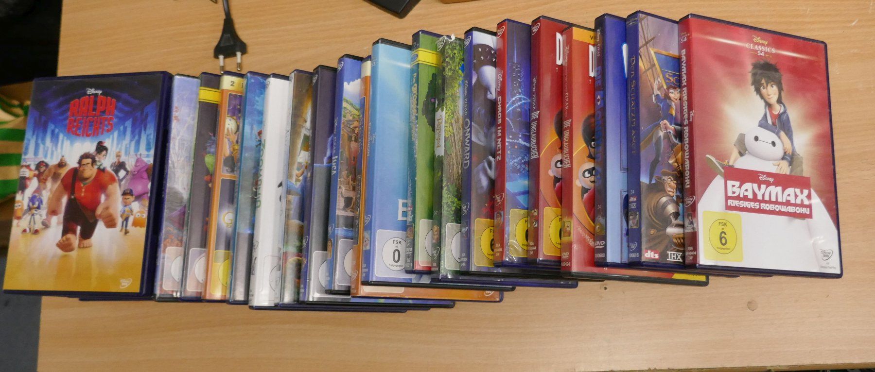 Tutti i DVDs: Diverse Disney DVDs – Usato da Wenslingen venduto da FairlightCMI 2