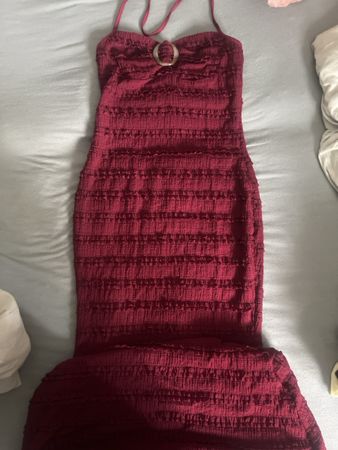 Sommerkleid Rot Gr. M-L Ring-Detail Figurbetont Maxikleid!