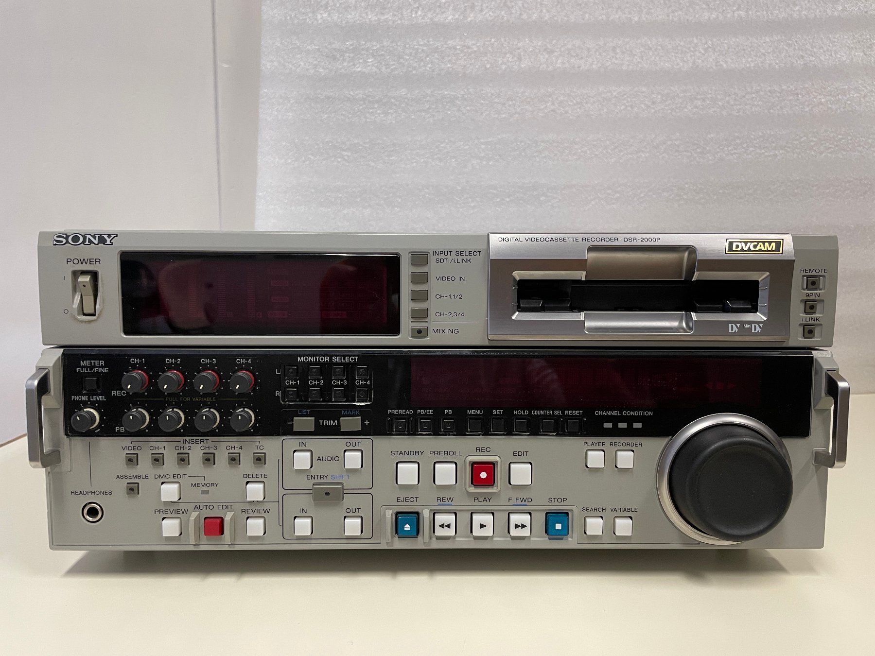 Sony Aufnahmegeräte: Sony DSR-2000P DVCam Studiorecorder – Gebraucht aus Glarus von Guncra