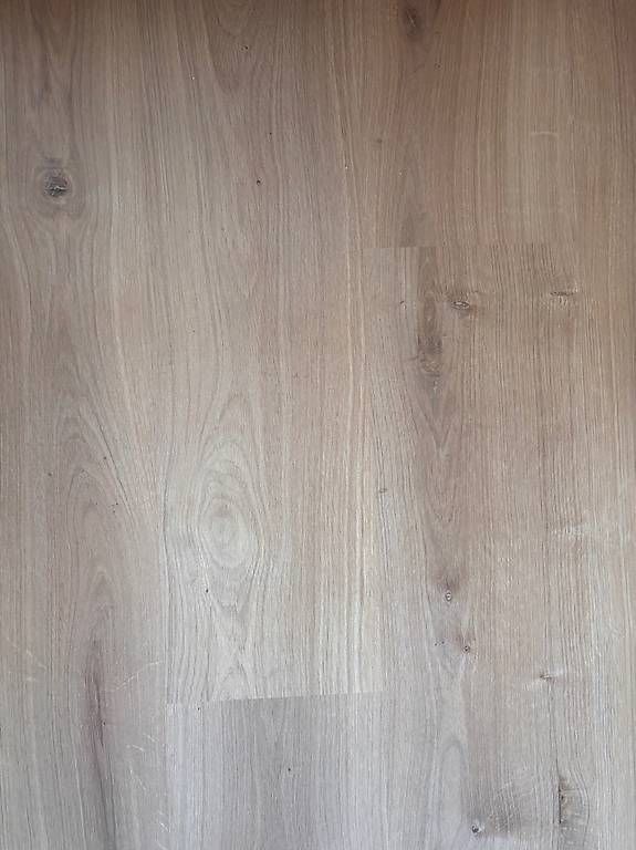 Rivestimenti per pavimenti: Laminat Eiche ca. 30 m2 – Usato da Windisch venduto da joe_akeem 1