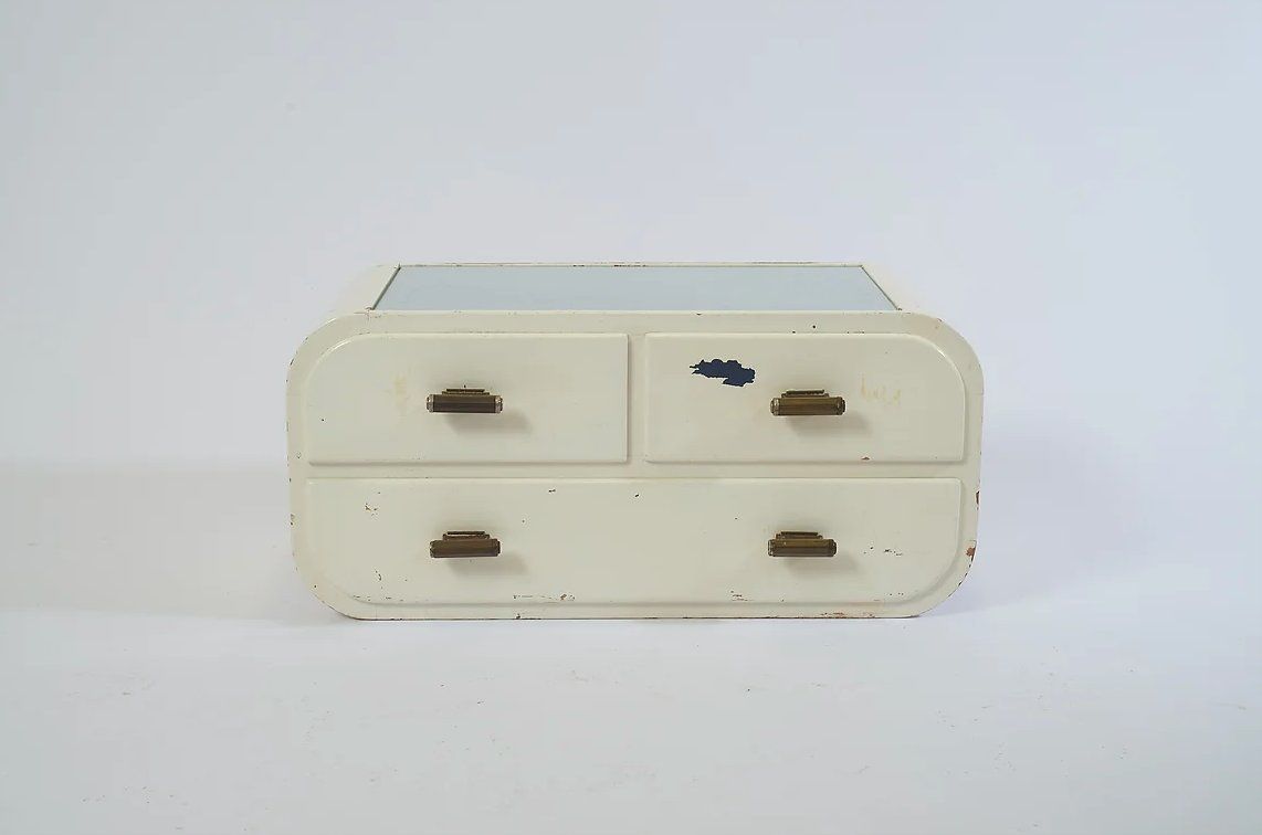 Tavoli da trucco: Kleines Schubladenmöbel Art Deco Schmuck oder Schminktisch – Usato da Zürich venduto da einszweidrei4 4